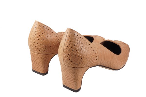 Camel croc embossed leather, 1.5 inch heel shoes